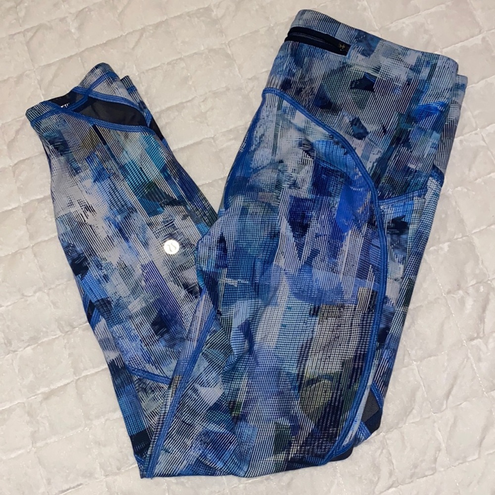 Lululemon - like new condition, 23 inch inseam size 8